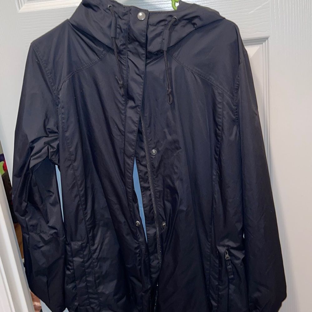 Columbia wind braker